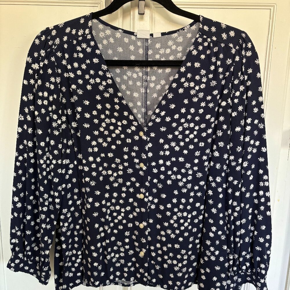 V-Neck Gap Blouse - Womens M